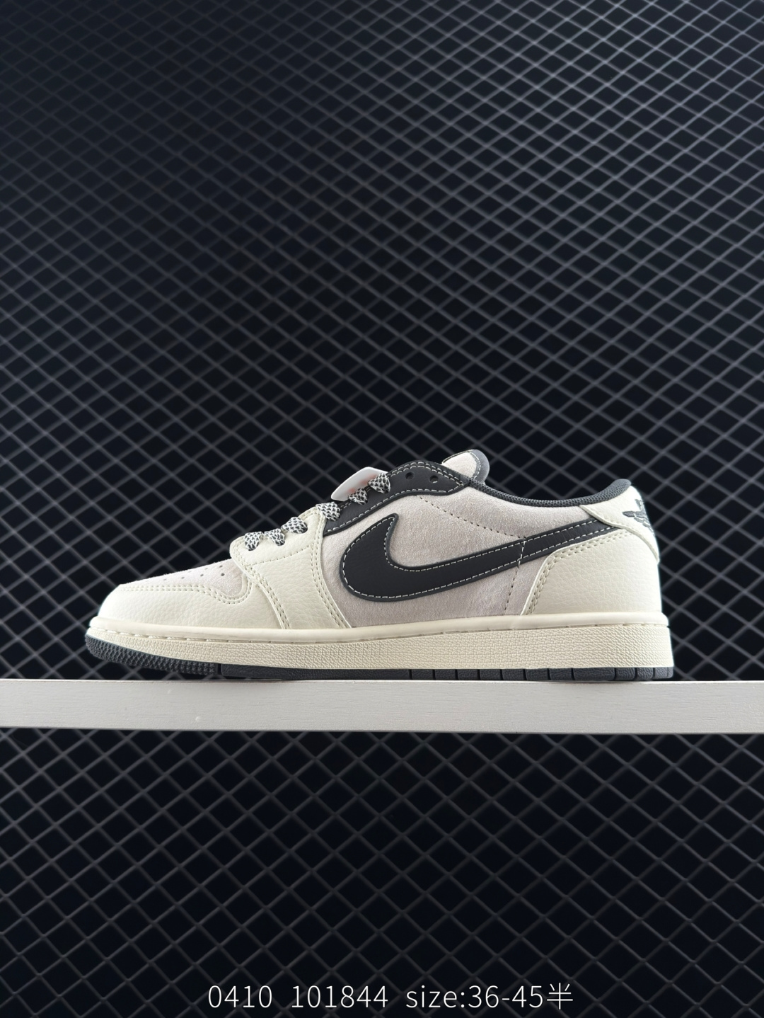 Travis Scott x Air Jordan 1 ” Reverse Mocha “